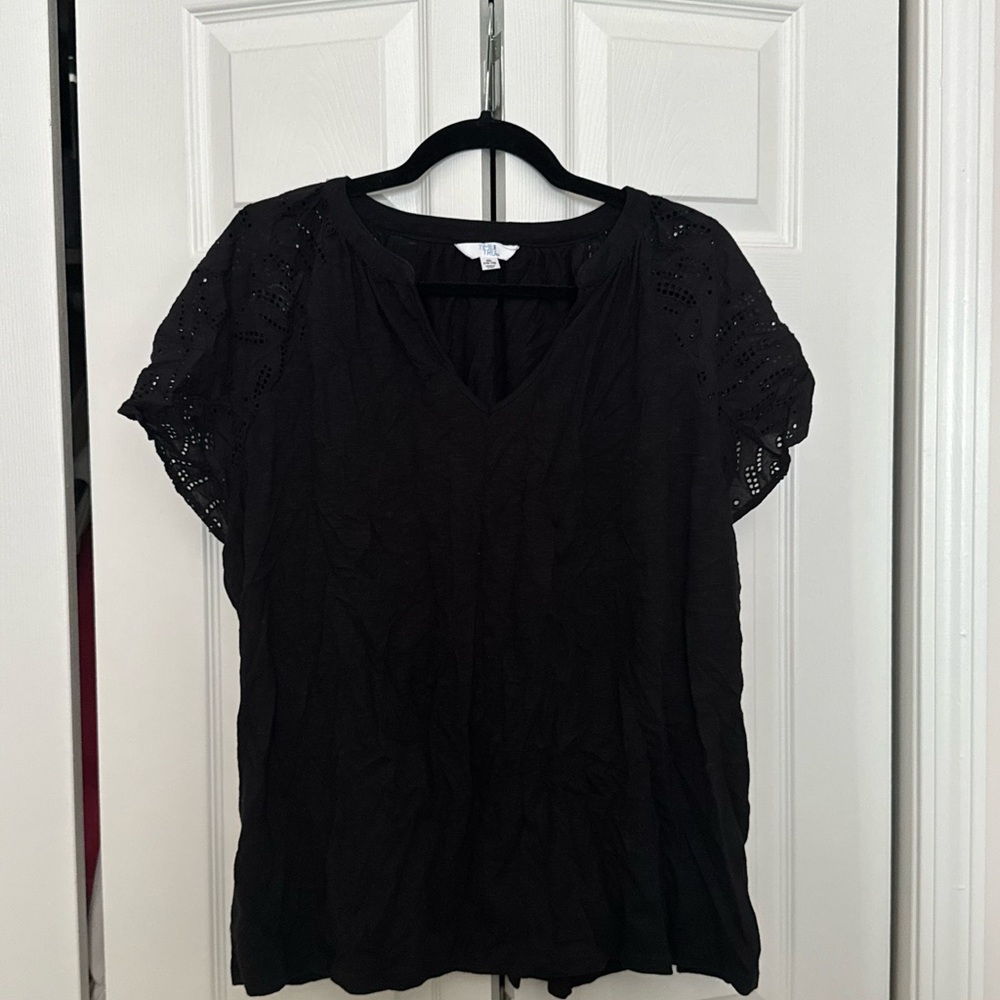 Time and Tru Black Eyelet Short Sleeve Blouse – XL (16–18)
